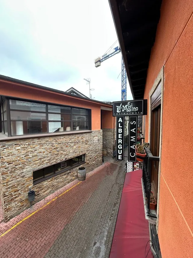 Hostal-Albergue en Funcionamiento en el Camino de Santiago — 29