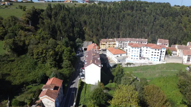 OPORTUNIDAD PARA PROMOTORES, CONSTRUCTORES E INVERSORES EN CUDILLERO — 40