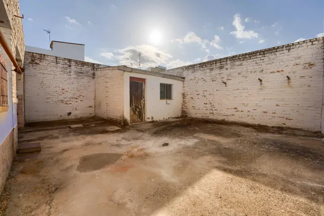 ¡¡OPORTUNIDAD!! Solar urbano de 180 m2 con 9,5 m de fachada en una de las mejores zonas de Olivares — 11