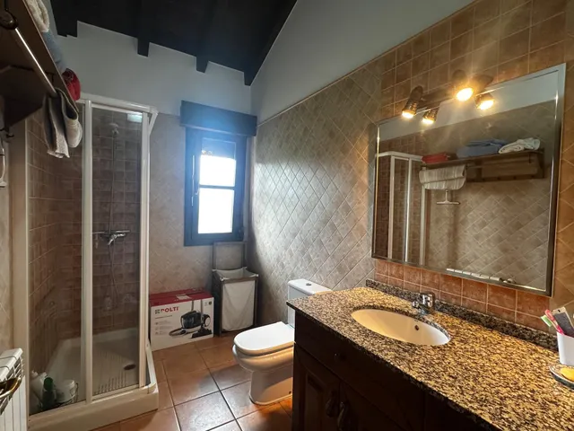 VIVIENDA INDEPENDIENTE EN ALQUILER — 23
