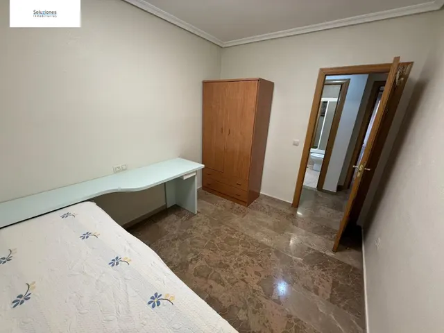 Bonito piso con plaza de garaje en zona Industria — 13