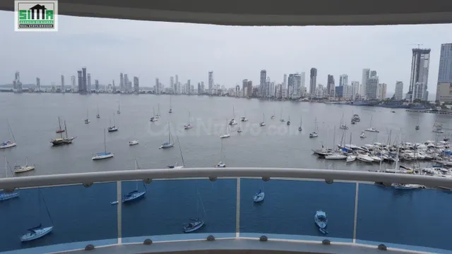 SE VENDE HERMOSO PENTHOUSE DUPLEX SOBRE LA BAHIA DE MANGA