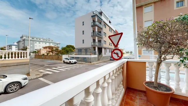 APARTAMENTO EN PLANTA BAJA EN LA PLAYA DE MONCOFAR — 33