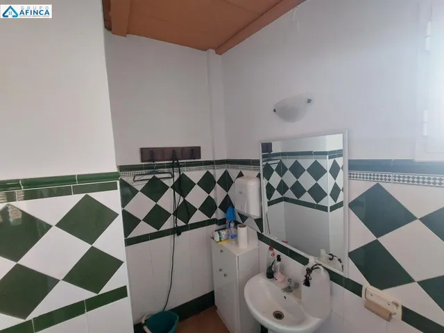 Bodega a la venta de 800 metros cuadrados — 41