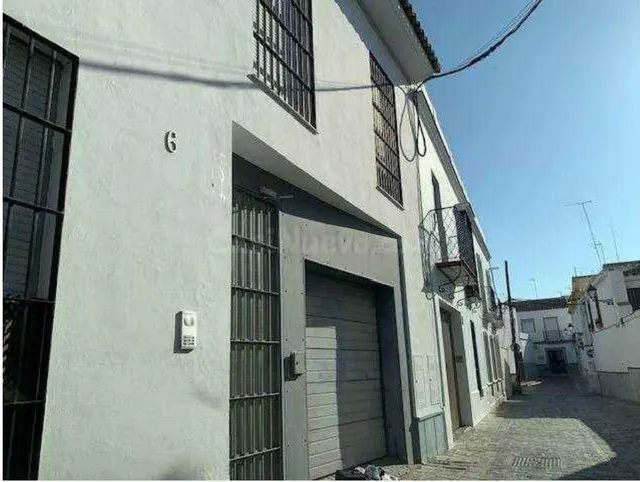 Venta de Plaza e Garaje en Utrera, Sevilla.