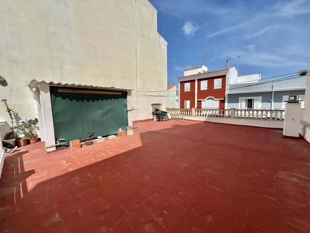 Planta baja con patio y gran potencial en Es Castell — 15
