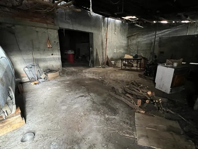 SE VENDE EDIFICIO DE 2 PISOS , BAJO Y FINCA - foto 3
