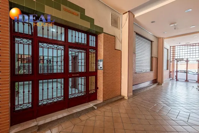 PISO CON GARAJE EN ALBOLOTE — 26