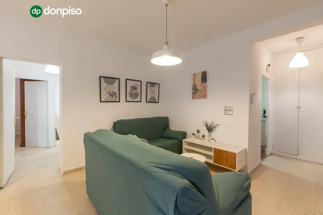 Piso ideal para inversión con alta rentabilidad junto a facultades de  Cartuja en Granada — 29