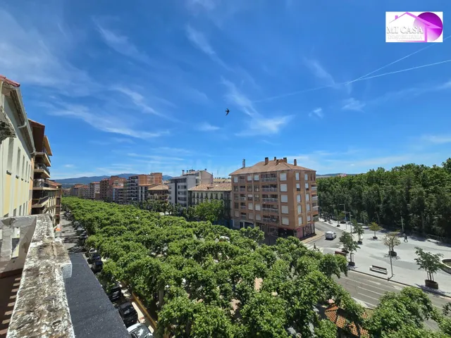 AMPLIO PISO EN EL CENTRO DE CALATAYUD – GRAN OPORTUNIDAD PAR