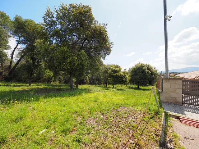 SE VENDE TERRENO RÚSTICO EN CÀNOVES I SAMALÚS — 2