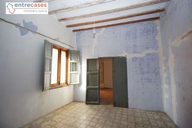 CASA DE PUEBLO EN FAURA ESPACIOSA MUCHAS POSIBILIDADES PRECIO REBAJADO — 14