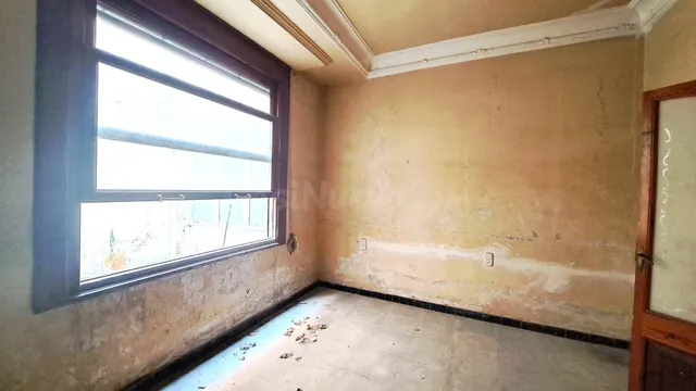 Casa en el centro de Carcaixent con posibilidades de viviend - foto 4