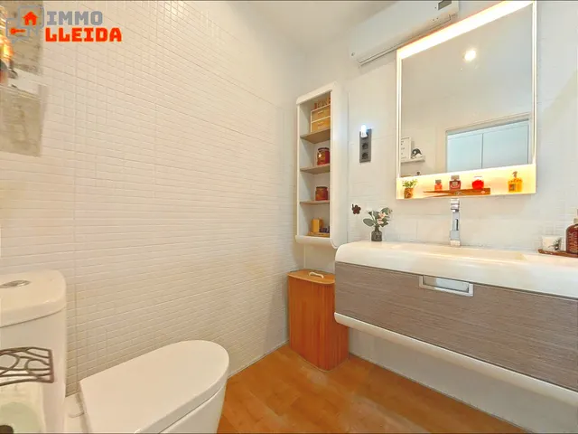 Piso con terraza y garaje en Cerdanyola del Vallès — 8