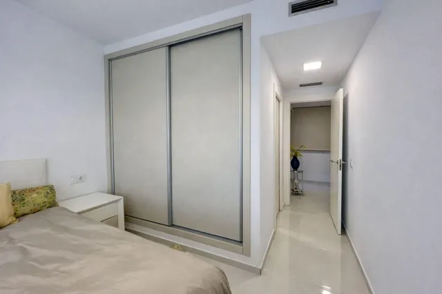 Descubre tu Villa de Lujo en Villamartín, Orihuela Costa ✨ — 17