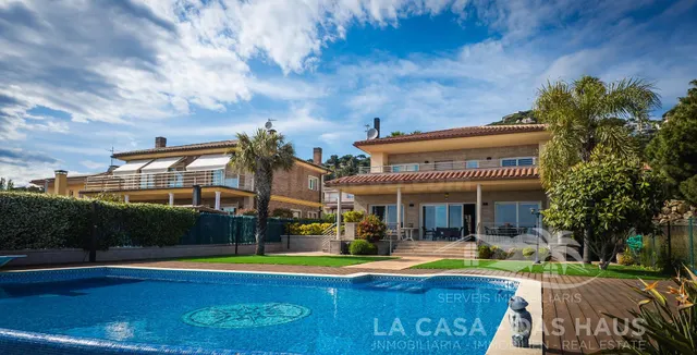 Exclusivo Chalet de Lujo en Normax, Lloret de Mar - foto 3