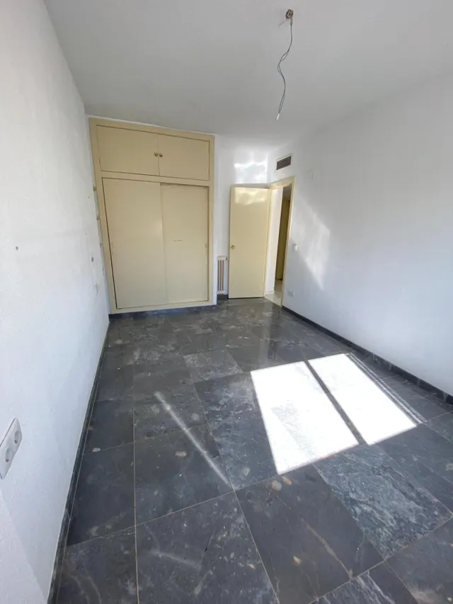Alquiler de Piso con plaza de garaje y trastero, en Plaza Colón — 8