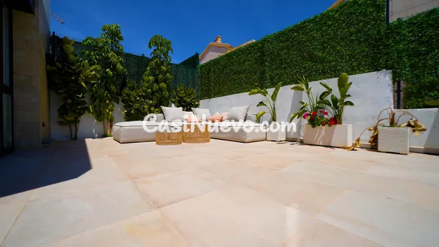Villa exclusiva en Orihuela Costa: lujo y confort junto al m