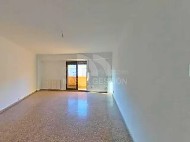 ESPECTACULAR !!! Piso en Rentabilidad en Paterna - Contrato  - foto 3