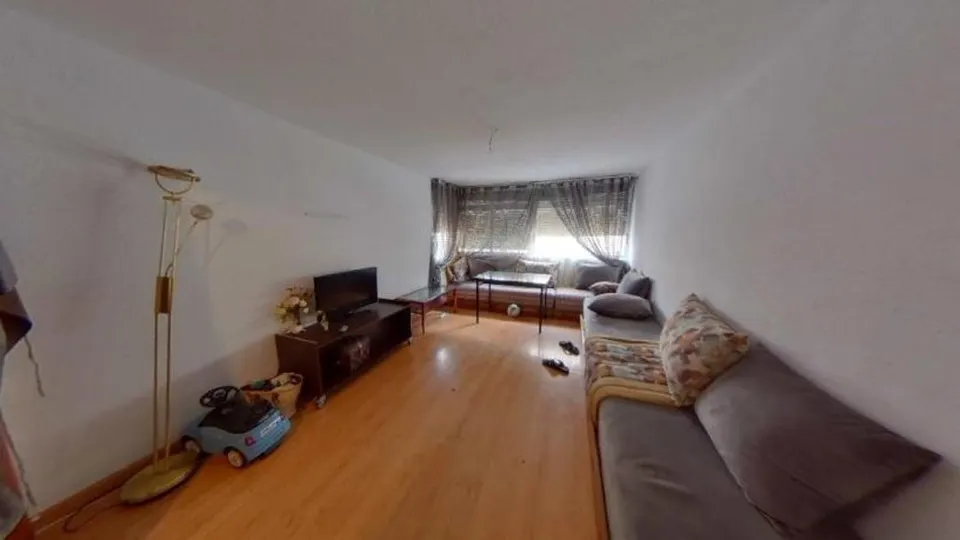 PISO EN VENTA EN SANTA PERPERTUA DE LA MOGODA