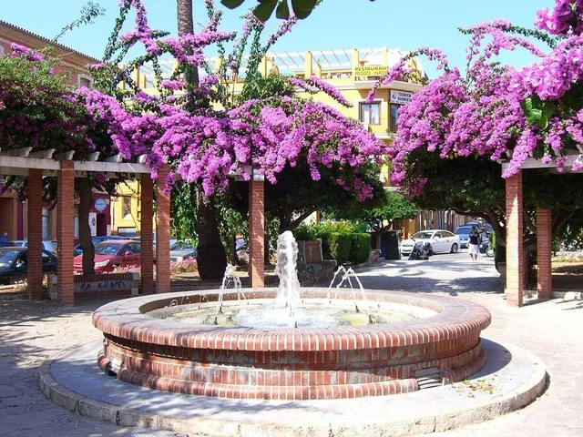 Local en muy buena ubicación — 11