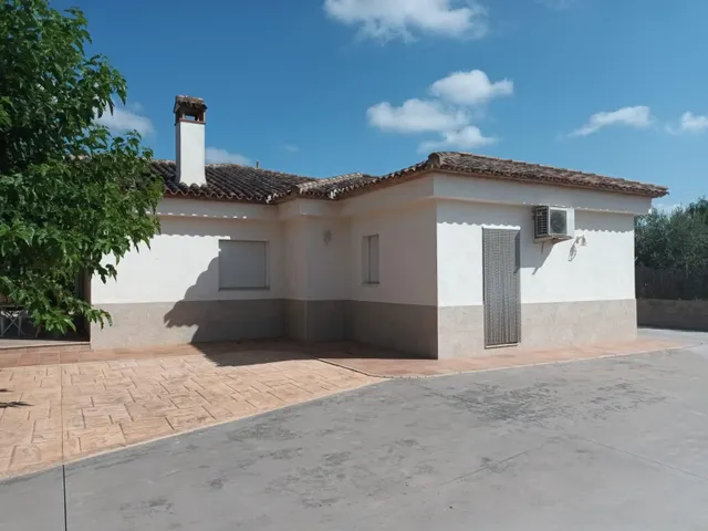 Chalet en zona El Llombo - Ontinyent — 2