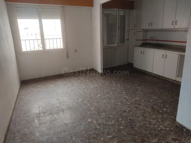 ATICO EN ZONA CENTRO CON TERRAZA - foto 3
