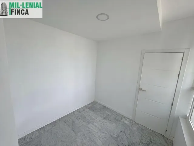 Piso recién reformado junto a Plaza España – Sabadell — 9