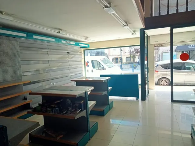 LOCAL COMERCIAL DE DOS ALTURAS EN BOIRO — 10