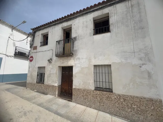 CASA INDEPENDIENTE EN LA MEJOR ZONA DE PEDRO ABAD, A PRECIO  - foto 2