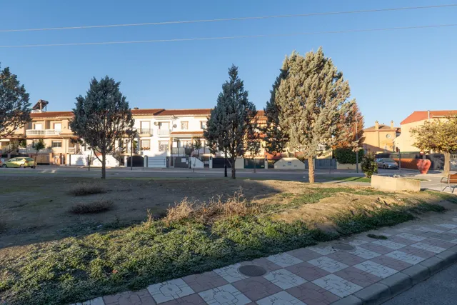 FANTASTICA PARCELA EN EL CENTRO DE CULLAR VEGA!! — 16