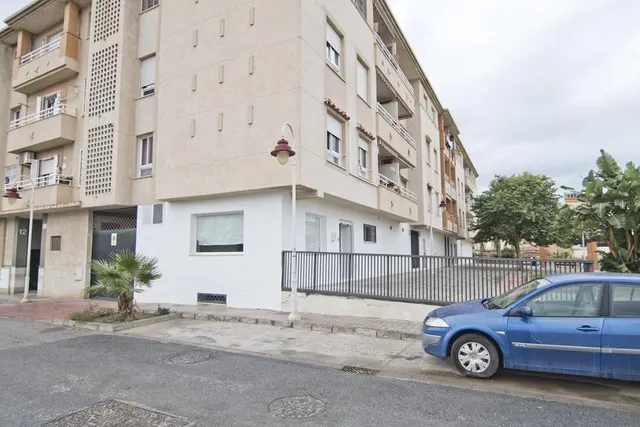 LOCAL COMERCIAL EN EL PUERTO DE MOTRIL — 8