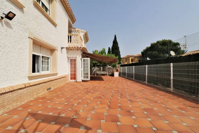 GRAN VILLA EN LA EXCLUSIVA ZONA DE CABO ROIG — 13
