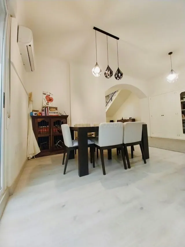 Vivienda Dulpex de 253m con excelente localización. - foto 5