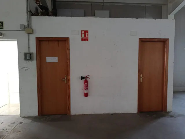 NAVE COMERCIAL — 15