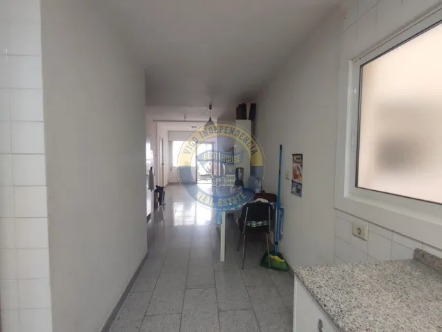 Exclusiva vivienda de gran amplitud en pleno centro de Vigo, entorno Pizarro — 26