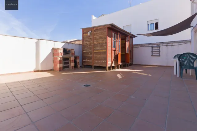 Piso en el centro de Armilla con patio privado de 66m — 19