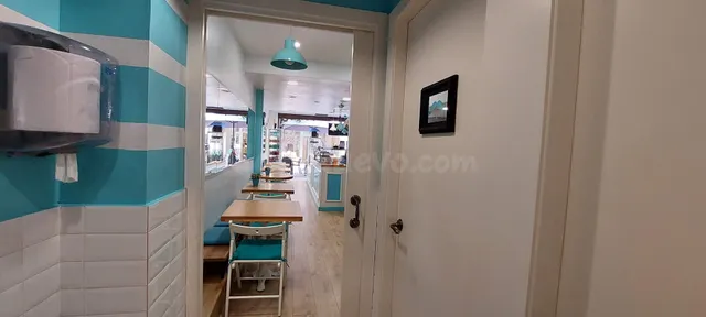 Crepería, cafetería en calle Valencia, 10 — 4
