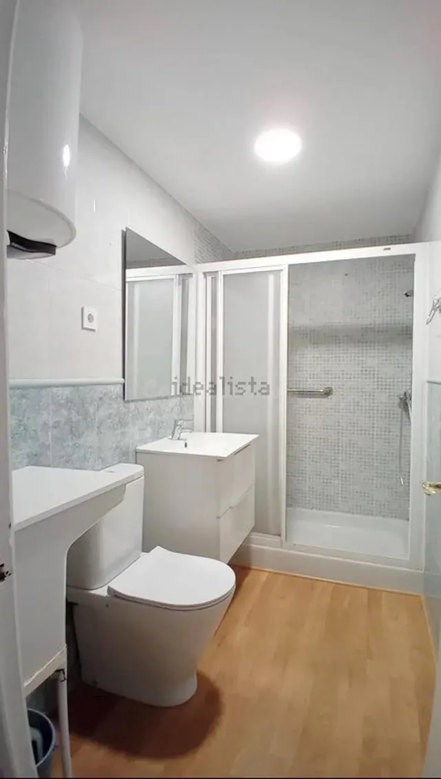 BUEN EDIFICIO Y ZONA - foto 2