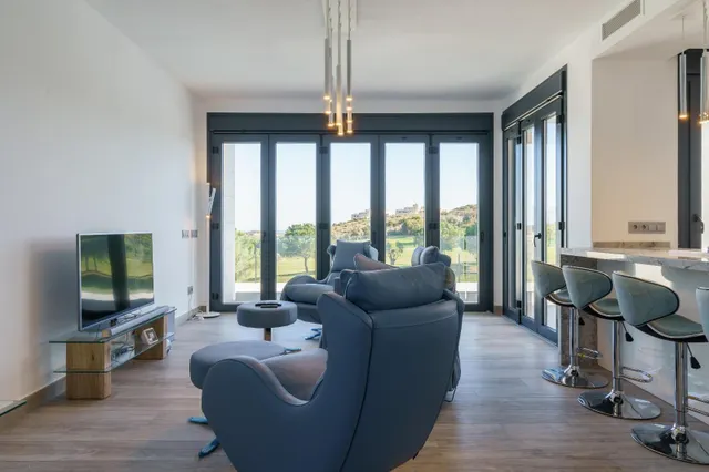 Villa de diseño contemporáneo a solo 4 minutos de Fuengirola. — 24