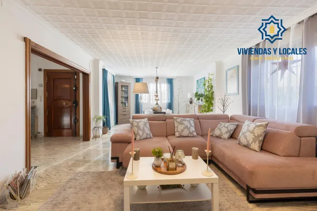 ¡MAGNIFICO CHALET INDEPENDIENTE CON CALIDADES ESPECTACULARES Y PISCINA PRIVADA EN GOJAR! — 7