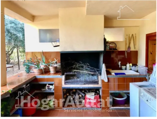 CHALET CON PISCINA, TERRAZA, GARAJE Y BARBACOA — 8