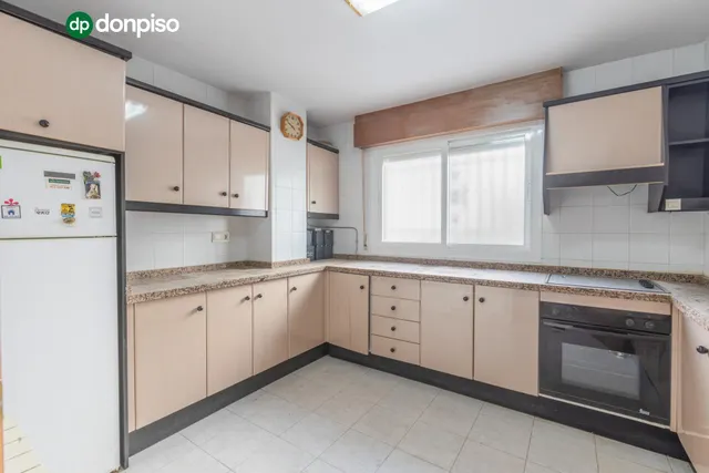Exclusiva vivienda con piscina en la zona del Serrallo con piscina comunitaria — 13