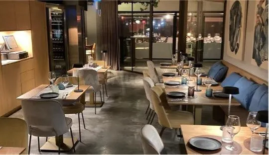 Restaurante totalmente equipado, nuevo, en venta en Platja d