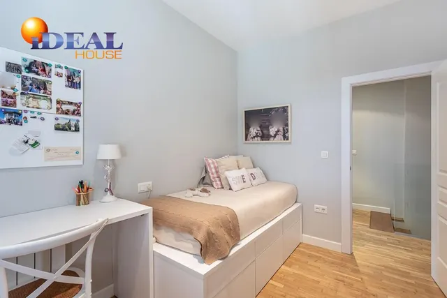 Exclusivo Piso Dúplex en el Corazón de Granada — 26