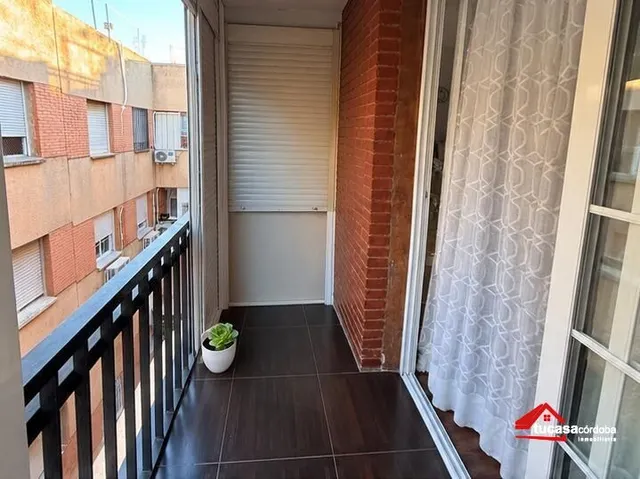 Piso de 2 habitaciones dobles con terraza y ascensor en fátima — 16