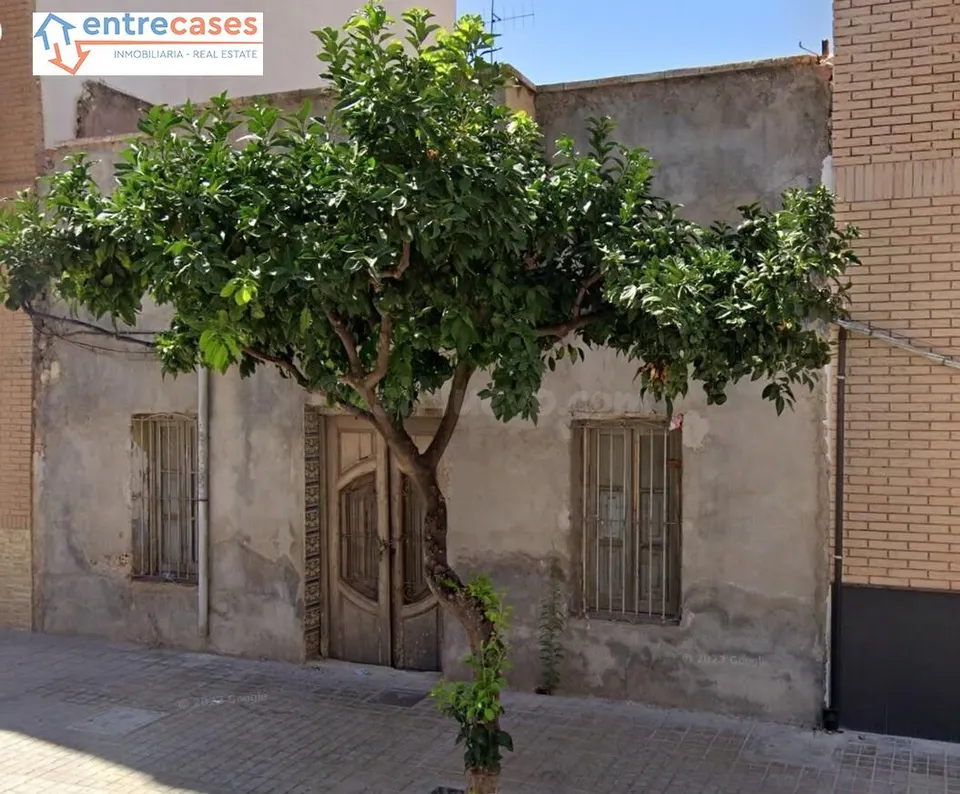 CASA PARA CONSTRUIR HASTA 4 PLANTAS EN PUERTO DE SAGUNTO