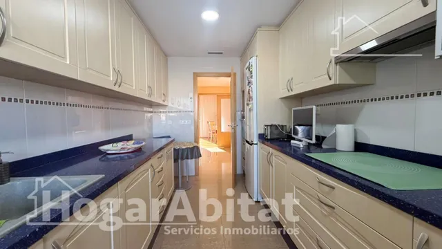 SEMINUEVO CON GARAJE, TRASTERO Y DOS TERRAZAS - foto 4