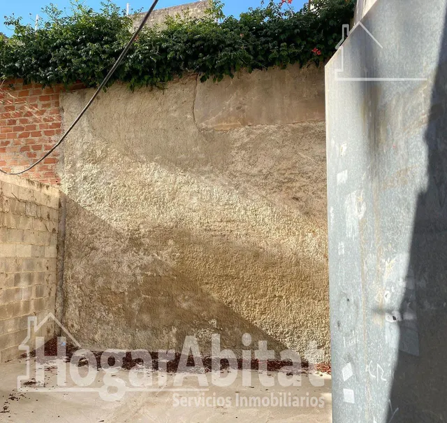 ¡EXCELENTE UBICACIÓN! CASA PARA REFORMAR CON TERRAZA Y BARBACOA — 12
