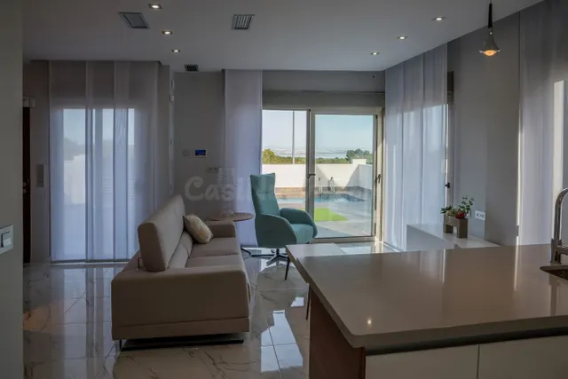 VILLA CONTEMPORANEA JUNTO A CAMPO DE GOLF - foto 5